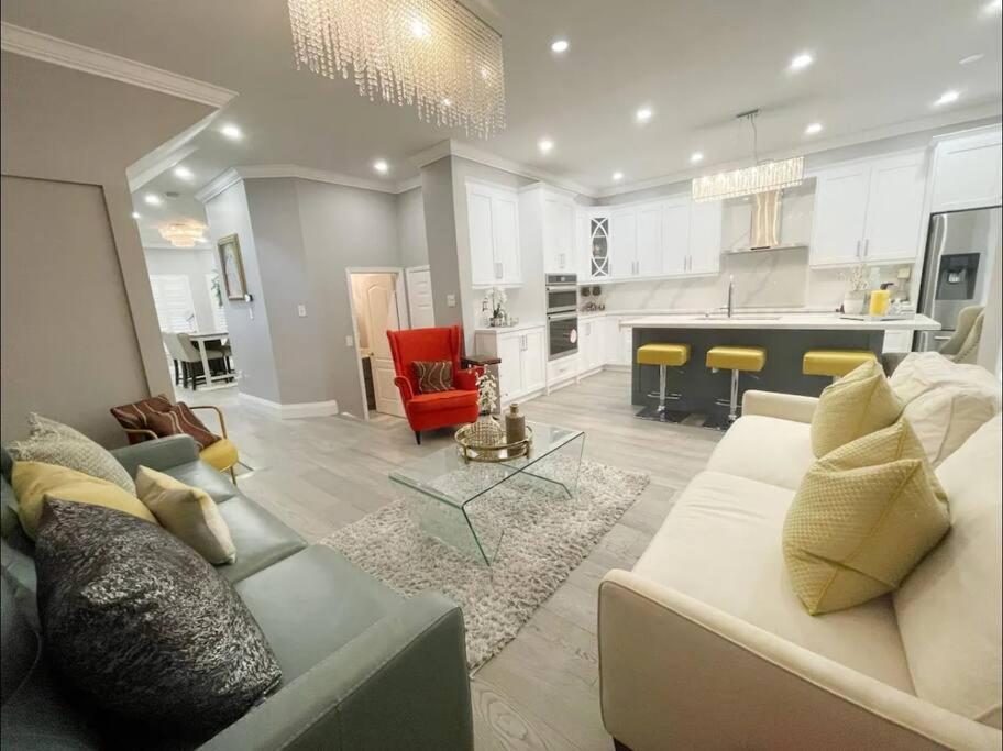 Elegant & Luxurious 3 Bedroom Home Mississauga Exterior foto